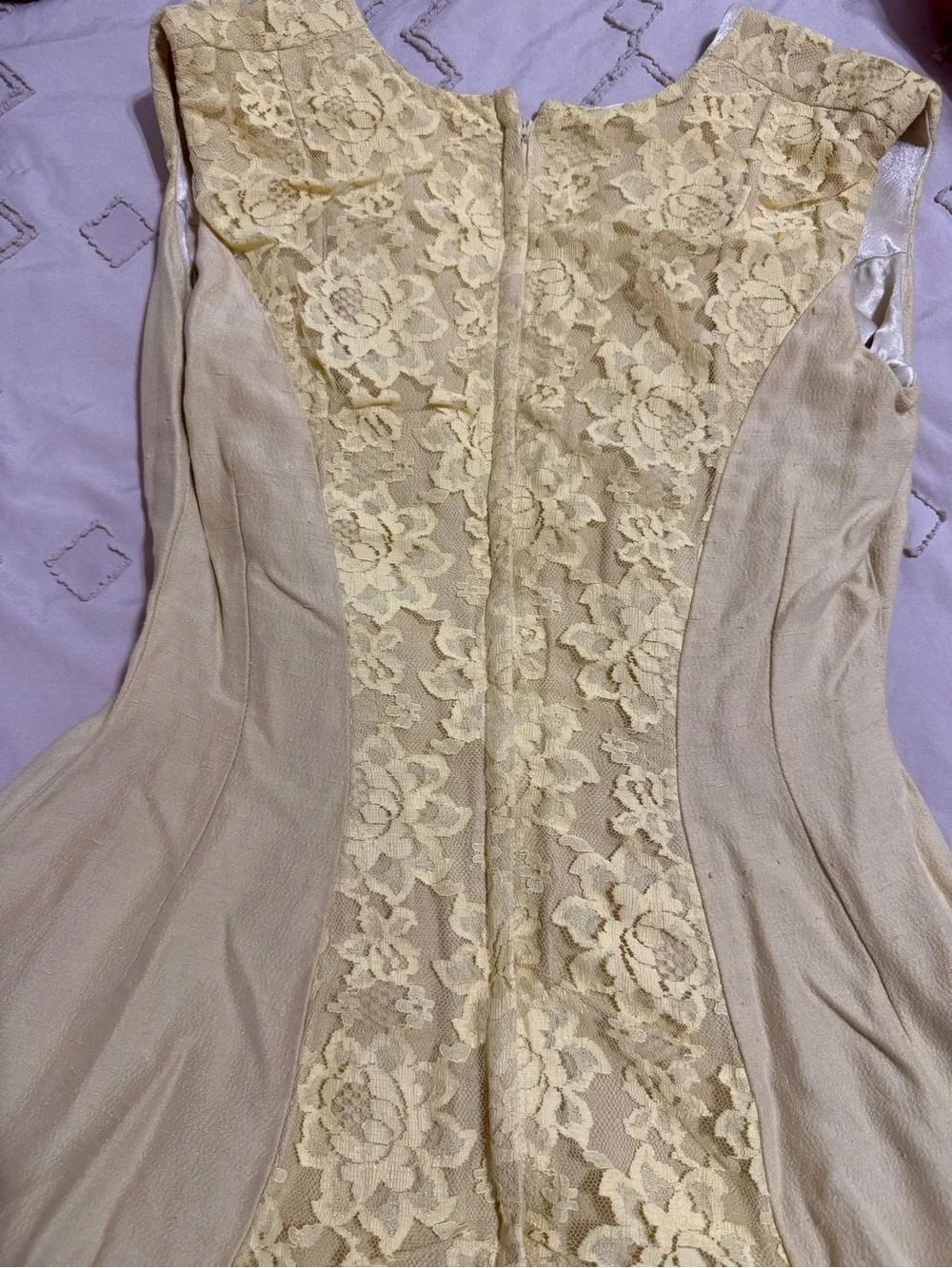 Lace-Front Yellow Maxi Dress with V-Neck - Picture 6 of 6